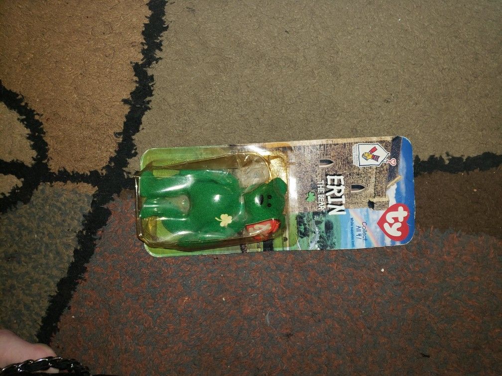 Error Erin McDonald's International Beanie Baby .