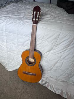 Laurel Canyon LN-50 1/2 Size Classical Guitar with Yamaha case (Great for Kids)