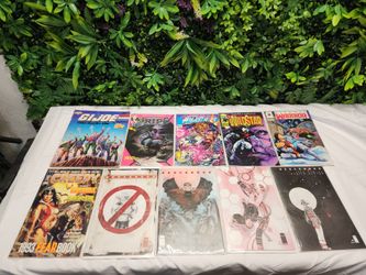 Indie, Image & Horror Comic Book Lot – Descender, WildC.A.T.s, WildStar, Creepy, G.I. Joe & More