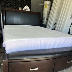 Queen Bed And Mattress With Nightstand 