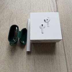 Apple Airpods 4 w Active Noise Cancellation (Like New)