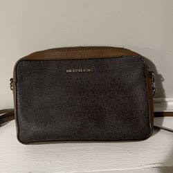 Michael Kors Crossbody Jet Bag