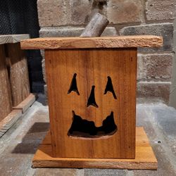 Jack O Lantern – Small, Cedar