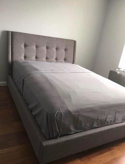 Bed frame - gray fabric - queen