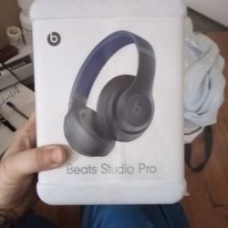Beats Audio Wireless Headphones Brand New Sealed In Package