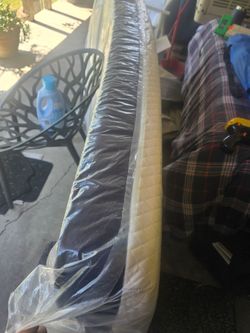 M memory foam mattress twin size
