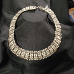 Youngevity Gargantilla 