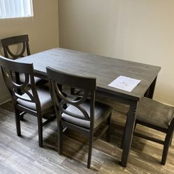 Dining Table Set