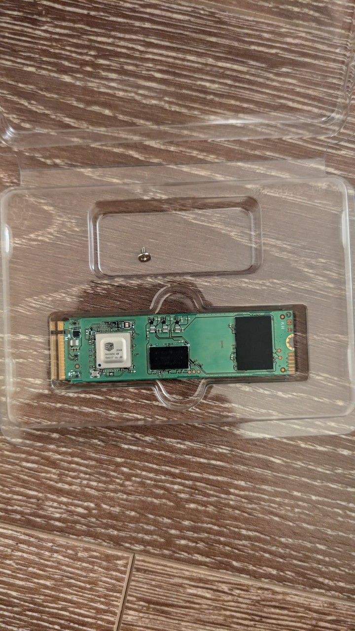Intel 670p Series  - 512GB- M.2 NVME 2280 SSD SSDPEKNU512GZ