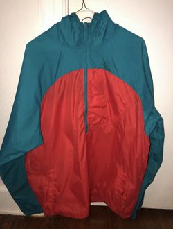 SIZE LARGE ELEMENT WINDBREAKER