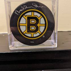 BOBBY ORR AUTOGRAPHED BOSTON BRUINS PUCK  WITH PROTECTIVE CASE 