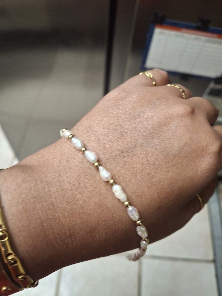 14k Pearl Bracelet