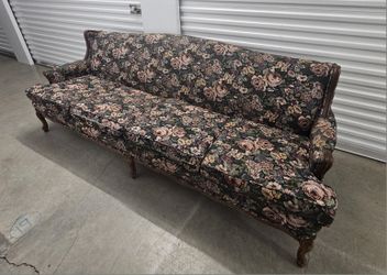Vintage Floral Sofa Set + Armchair — Looking for a New Home 🌹