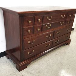 Jamestown Sterling Furniture Solid Wood Dresser 