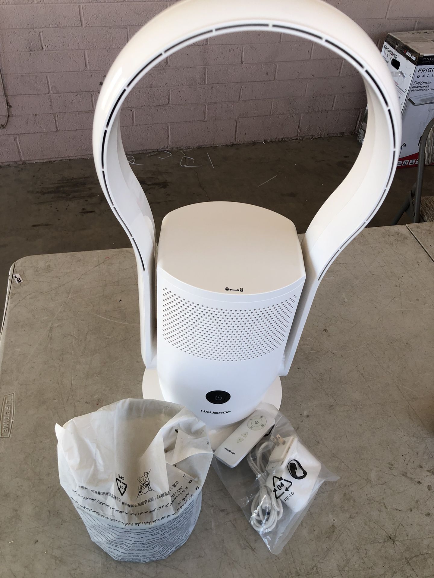 New.  Air purifier Blade less Tower Fan with HEPA Filter, with Remote Control,9 Speeds.