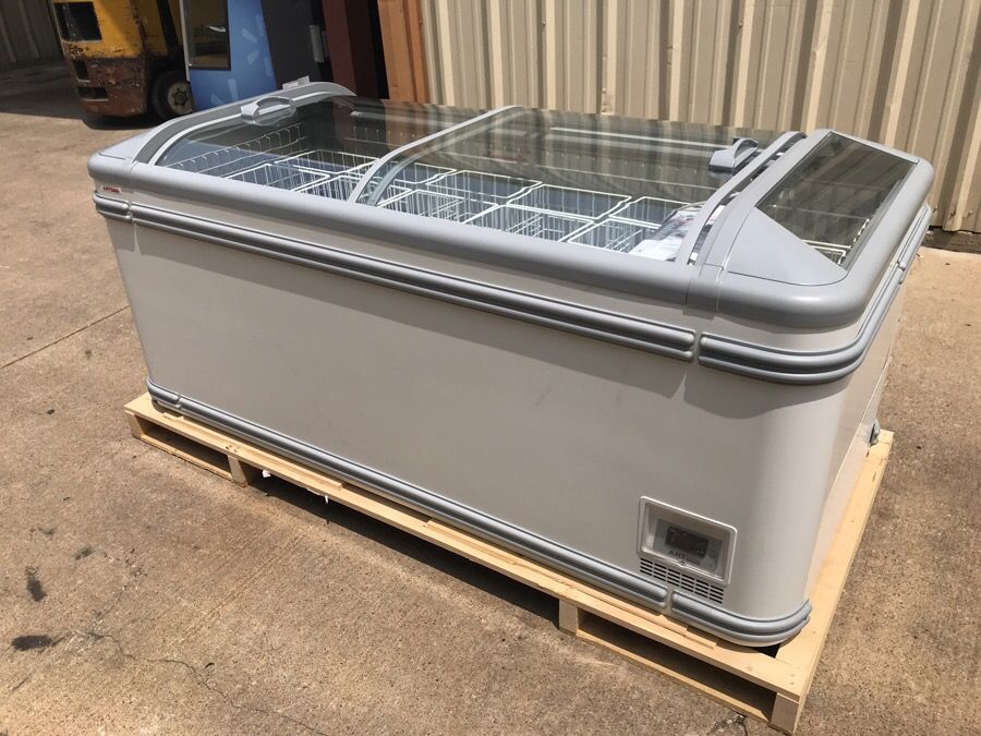 Never been used! 6’ AHT Malta 185 ice cream freezer merchandiser for