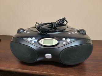 Bluetooth CD boombox featuring an AM/FM radio
