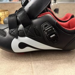 PELOTON Biking Shoes
