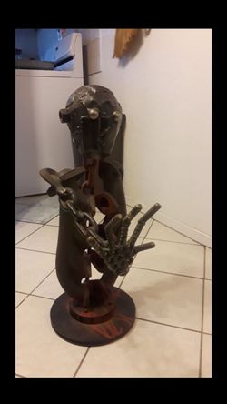 Metal sculpture