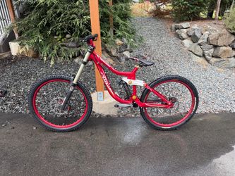 2011 Kona supreme operator size medium