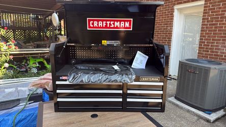2000 Series 41-in W x 24.74-in H x 16.32-in D Steel Tool Chest (Black)