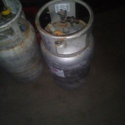 Forklift Propane Tanks 