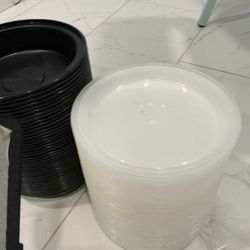 A Lot Of Two Different Sizes Of Plastic Take Out Bowls 