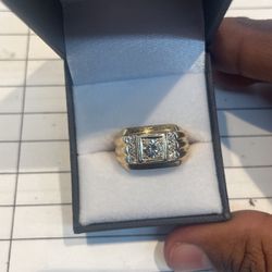 14kt Diamond Ring 