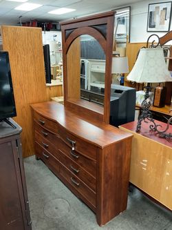 Ashley Dresser with Mirror, Large Drawers