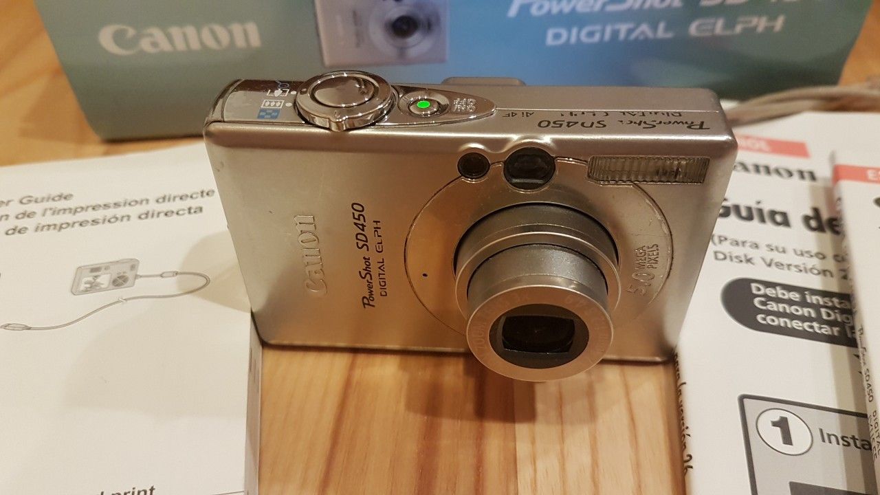 Canon PowerShot SD450 Digital camera