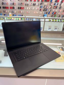 ROG zephyrus M16 i9 1TB 40ram RTX 3070