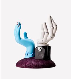 Read Ad Plz. New Online Exclusive Bath and body works NBC nightmare before christmas Jack and Sally hands 3 wick halloween candle holder