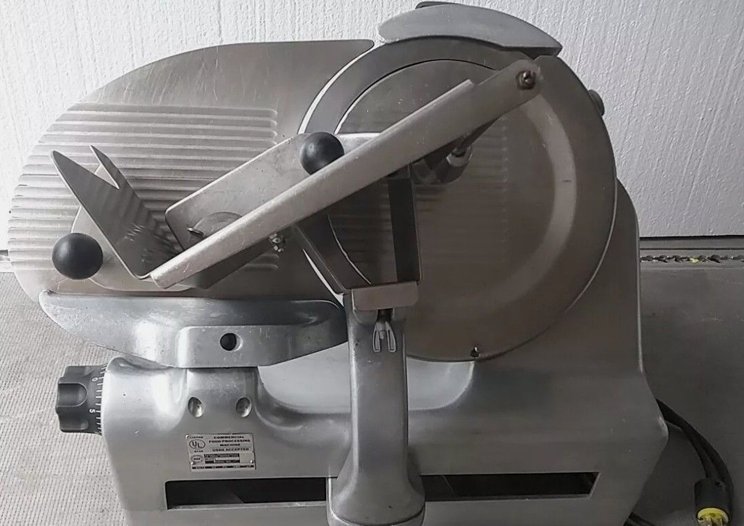 BERKEL 818 POWER-GRAVITY FEED SLICER