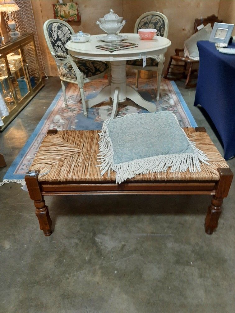 Woven Bench Use At Foot Of Bed Or Entryway