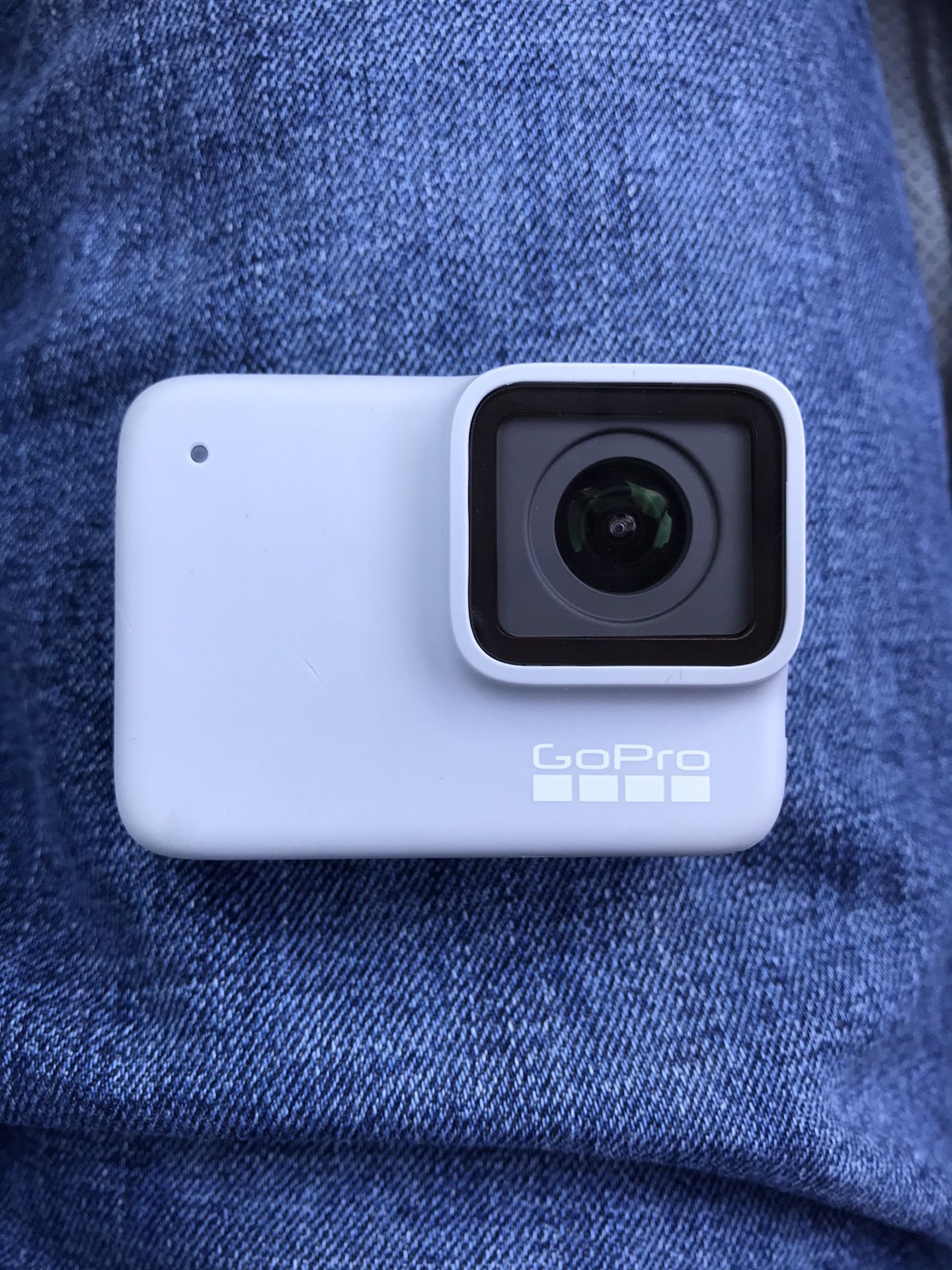 Go Pro Hero White 7