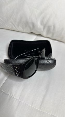 SUNGLASSES
