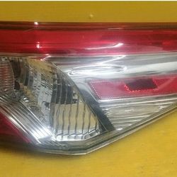 2018 2019 Toyota Camry tail light LED OEM Right Passenger RH
