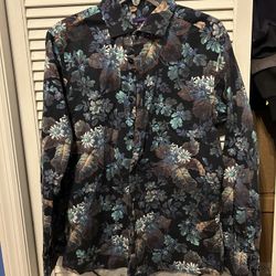 Men’s Shirt Size Medium