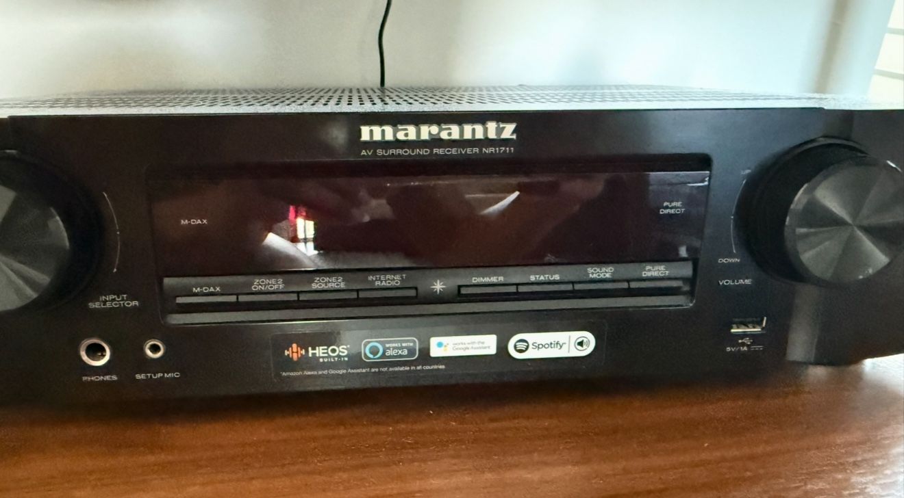 El Marantz NR1711 fue lanzado en 2020.