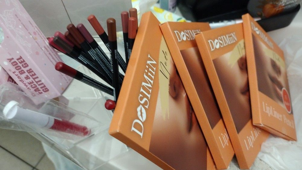 15 Piece Lip Liner