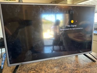 LG TV  32”