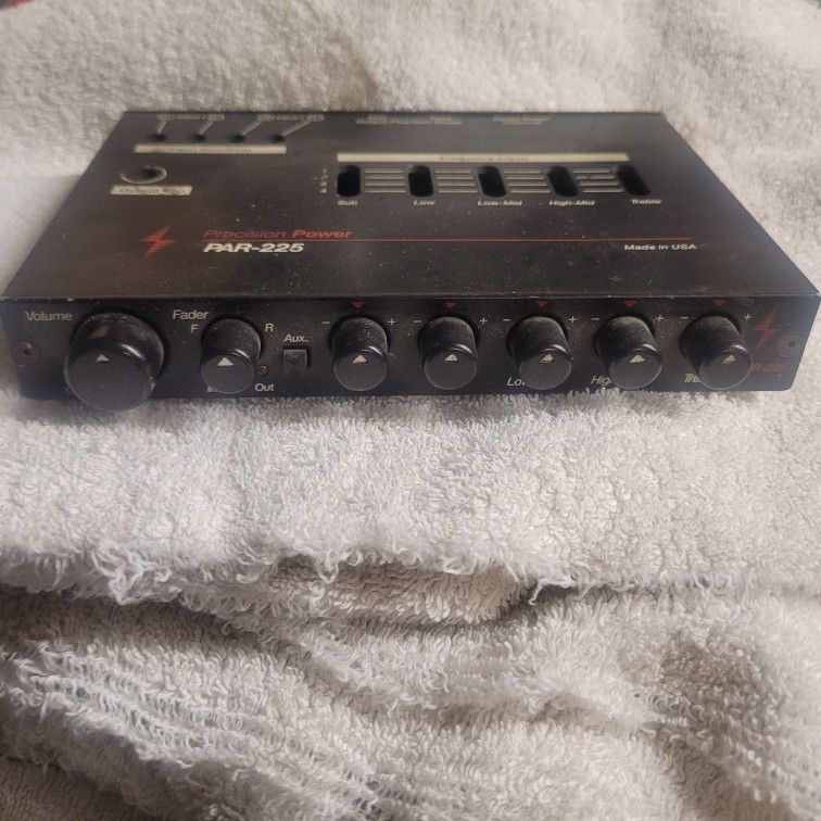 Precision Power PAR 225 Pre-amplifier/Equalizer