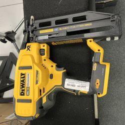 DEWALT 16G Nailer (333)