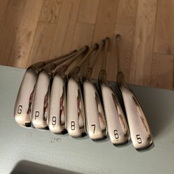 Mizuno Golf Iron Set 