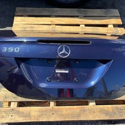 06-09 MERCEDES CLK350 W209 CONVERTIBLE REAR TRUNK LID SHELL COVER OEM