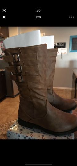 Brand new girls boots size 4 $20