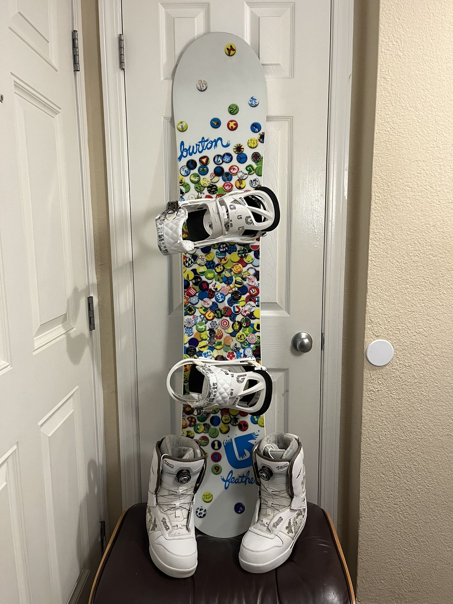 Burton Feather Snowboard Size 149 And Vans Kira Women’s Snowboard boots