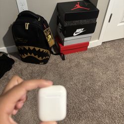 Apple Airpods Generation 2 With A Case 