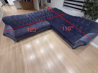 Corner sectional sofa