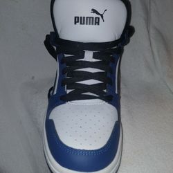 Pumas Shoes